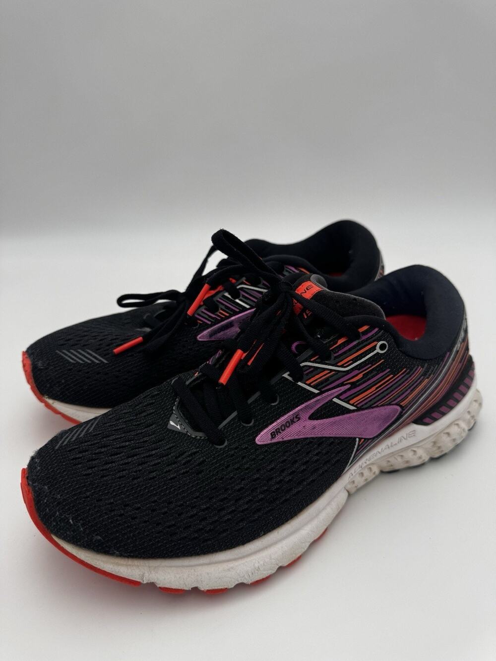 Brooks Adrenaline GTS Women’s Running Shoes Size 9 Black Purple Red Athletic